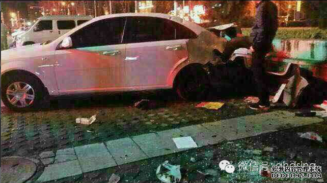 事故丨秦皇岛开发区广缘超市附近发生连环车祸！司机逃逸