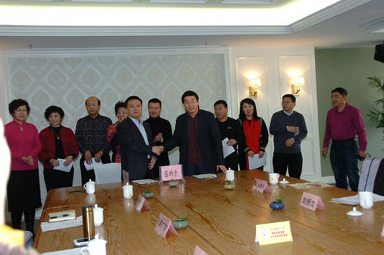 东北网绥化12月31日讯12月28日，在地处环渤海经济圈中心地带、东北与华北两大经济区的接合部，中国历史文化名城秦皇岛市，绥化商会成立。