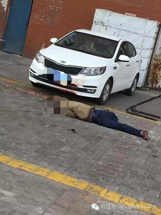 图为跳楼男子