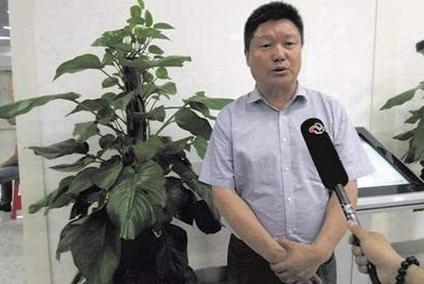 副县长辞官下海做到亿万身家 资金来路遭质疑（图）