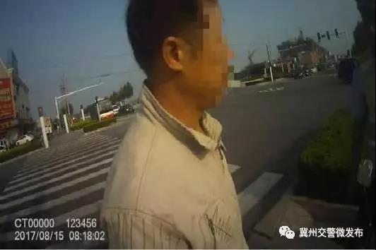 冀州交警查获一辆无证驾驶套牌摩托车